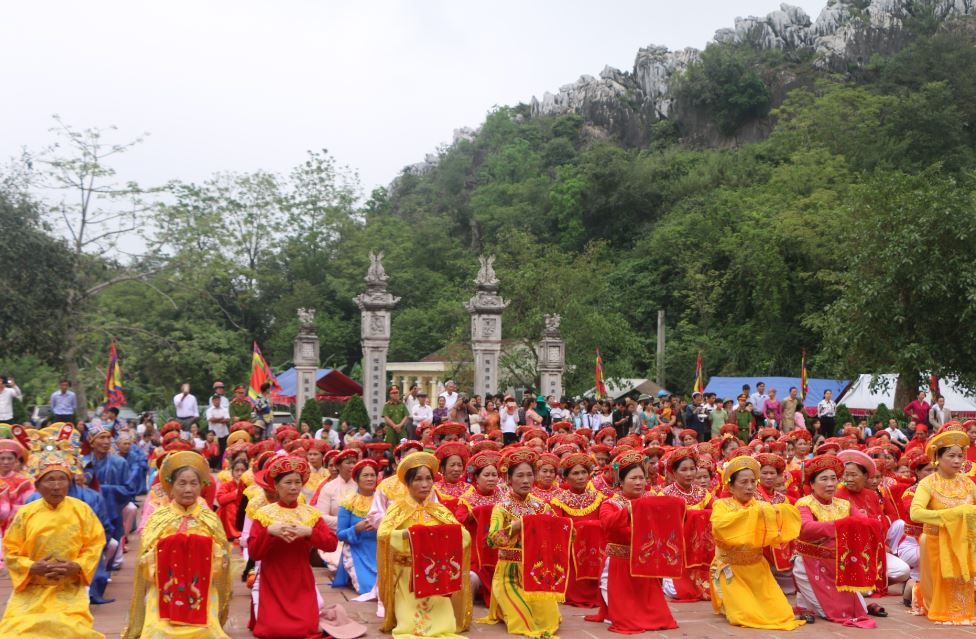 Lễ hội truyền thống Mai An Tiêm tổ chức nhiều hoạt động văn hóa