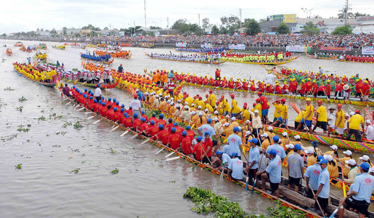 Lễ hội đua ghe Ngo của người Khmer