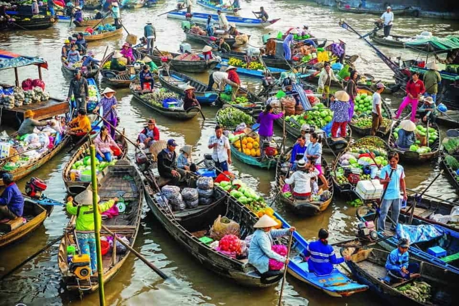 Chợ nổi trên sông tại An Giang