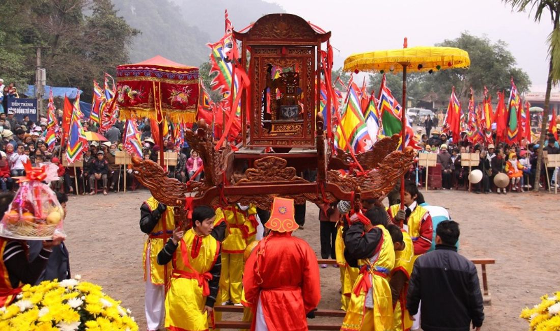 Lễ hội tại chùa Tiên